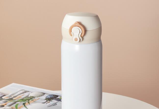 純鈦真空保溫杯價格高為什麽很多人購買