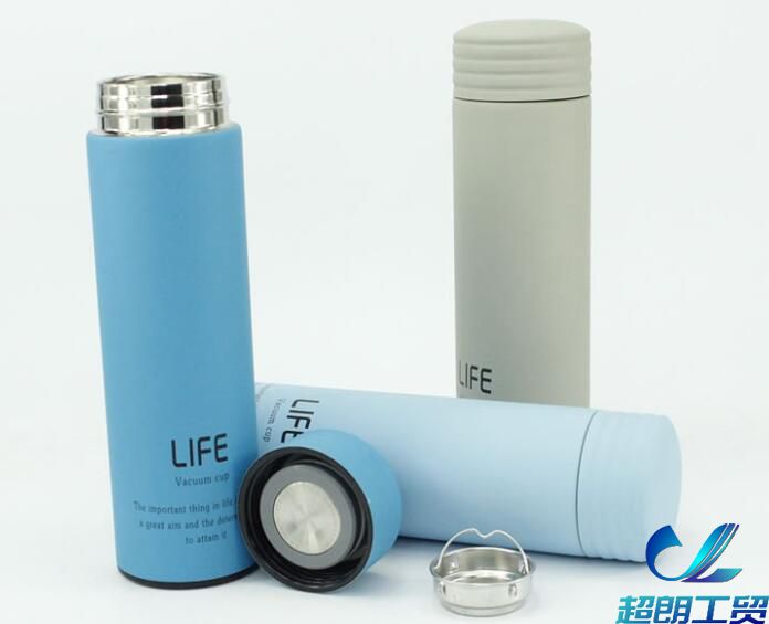 「保溫杯(bēi)泡(pào)枸杞」你和更年期(qī)隻差(chà)一個泡枸杞保溫杯的距離 「保溫杯泡枸杞」你和更年期隻差一個泡枸杞保溫杯的距離