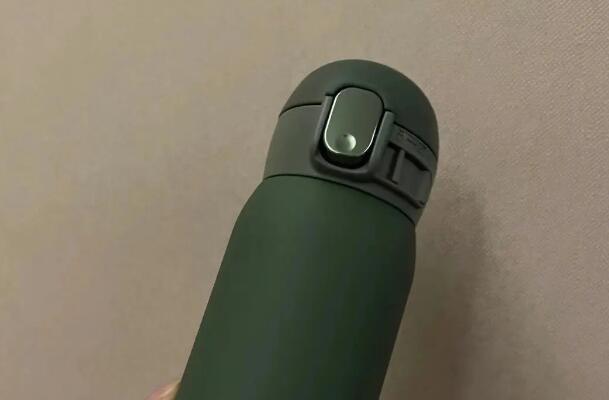 不鏽鋼真空保溫杯多少錢（qián）?保溫杯材質決定其價格