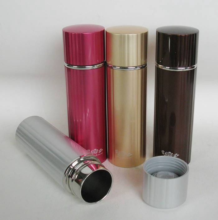 不(bú)鏽鋼(gāng)真(zhēn)空保溫杯