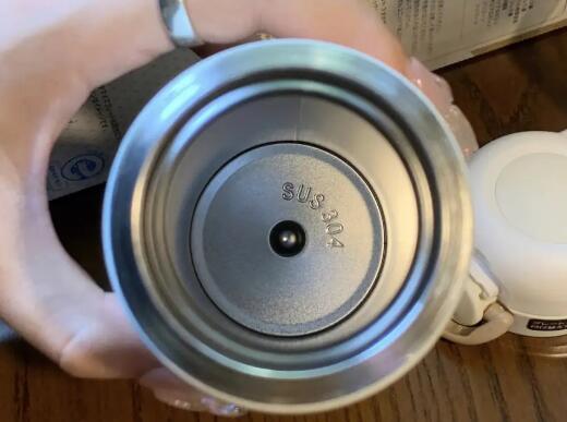 304真空不鏽鋼保溫杯怎麽(me)樣如何選購?