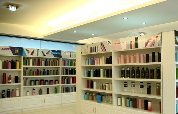 真空燜燒（shāo）壺與保溫壺的深度解析