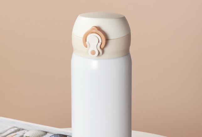 不鏽鋼保溫杯內不能裝的液體飲料有哪些 不鏽(xiù)鋼保(bǎo)溫杯內不能裝(zhuāng)的液體飲料有(yǒu)哪些