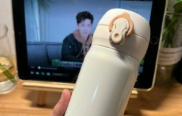 保（bǎo）溫杯（bēi）價格10元 這樣的保溫杯能不能買