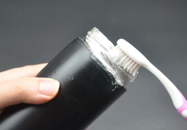 保溫杯(bēi)清洗-保溫杯內(nèi)膽茶垢如何清洗幹淨